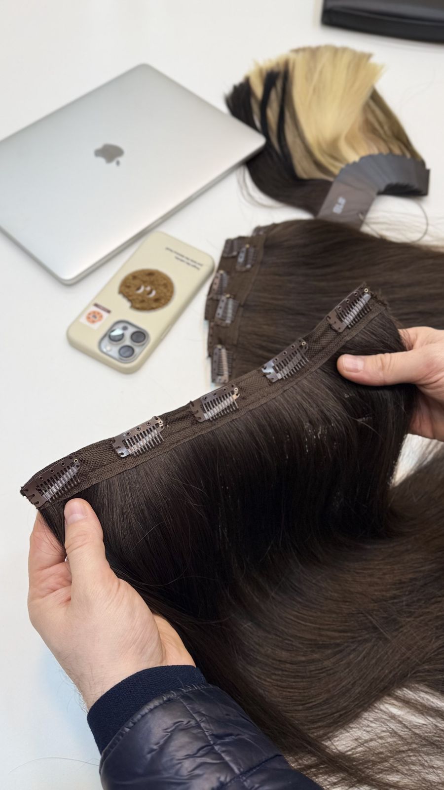 Clip-In Extensions 100% Human Hair 50 cm — Dark Brown · 120 g